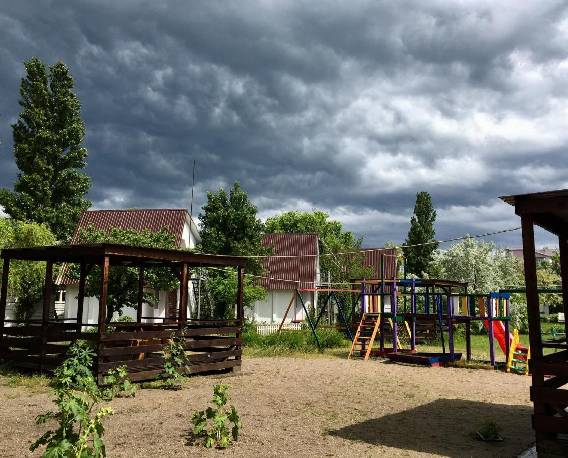 База Отдыха "Дача" Zatoka Extérieur photo